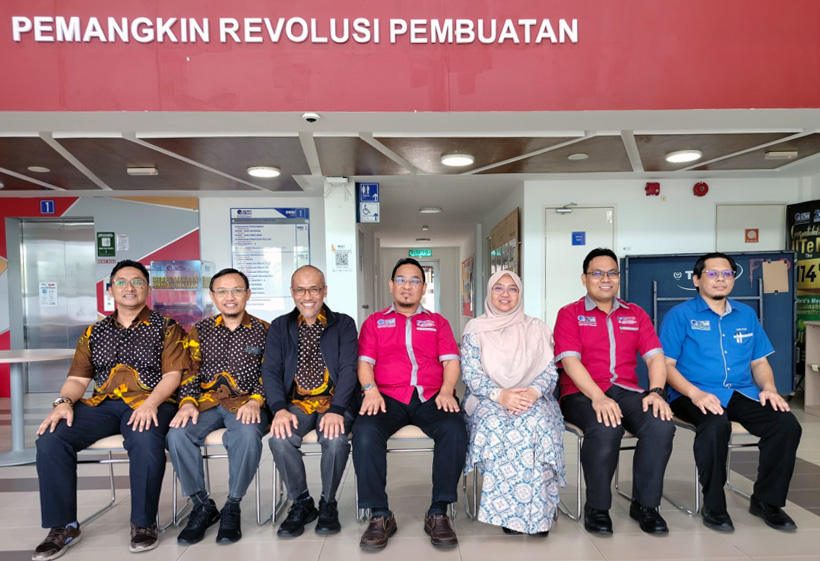 Riset Group CRiMS FT UNS Kunjungi Universiti Teknikal Malaysia Melaka (UTeM) Bahas Kerjasama Akademik dan Penelitian